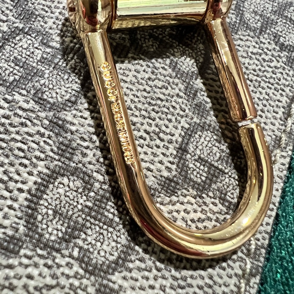 Gucci GG Supreme Crossbody Bag in Beige/Brown with Green-Red Web - Picture 10 of 13